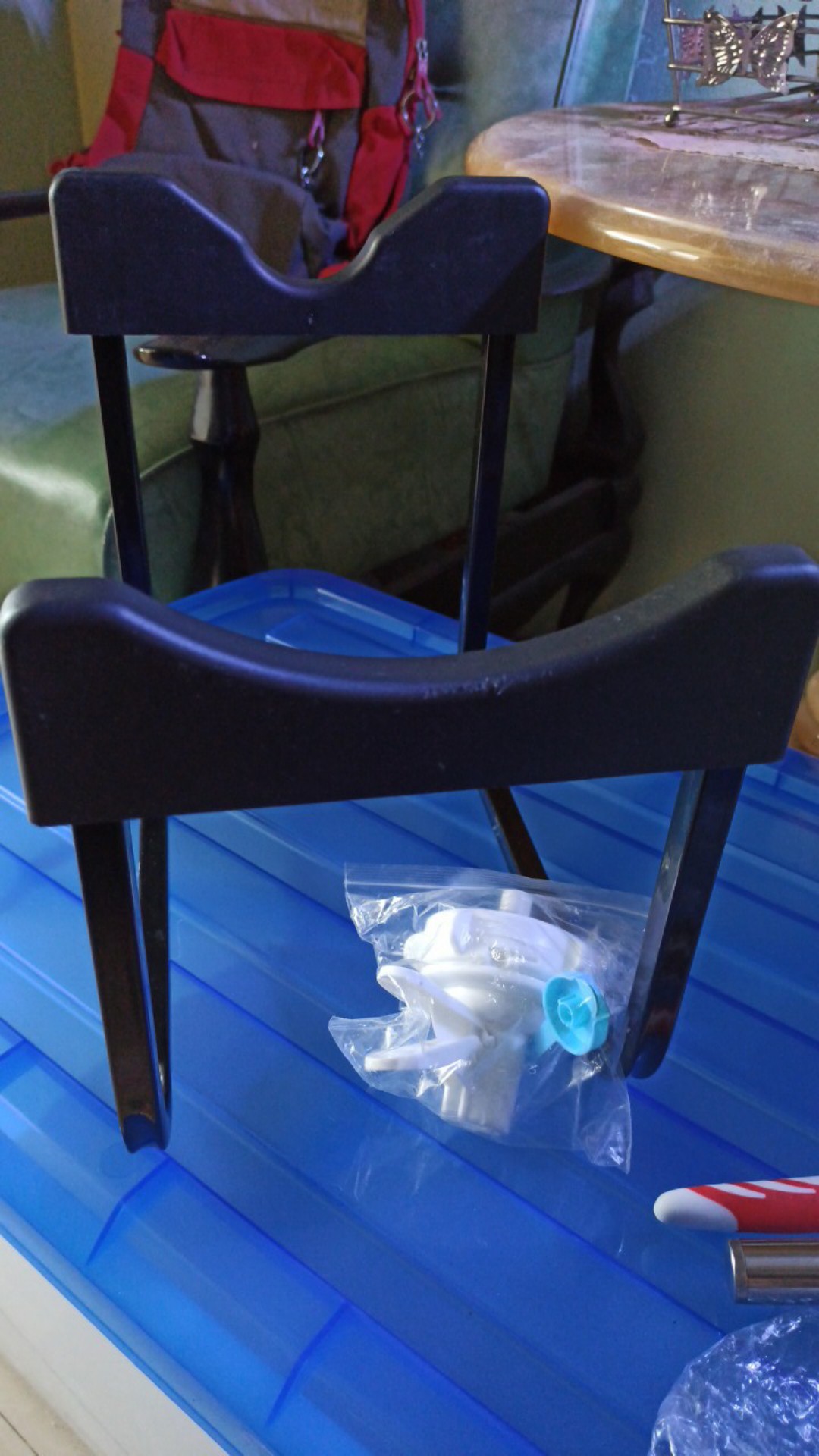 Rak Galon Model U Plus Kran Air