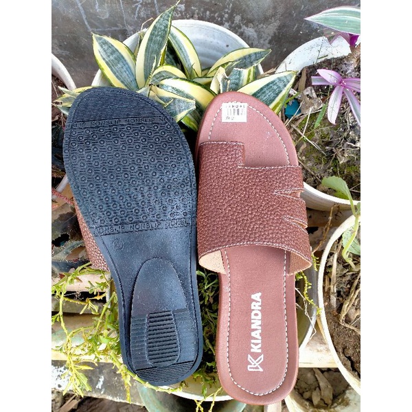 Sandal Wanita Papirut Sandal Wanita Papirut Terbaru Sandal Wanita Papirut non slip anti Licin Sandal Wanita Kekinian Sandal Wanita Teplek Sandal Wanita Papirut Terlaris