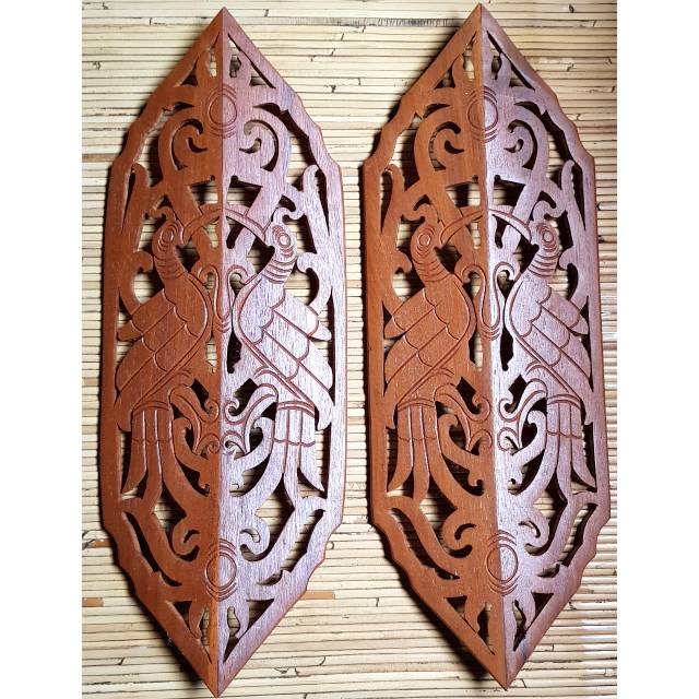 TAMING/PERISAI DAYAK