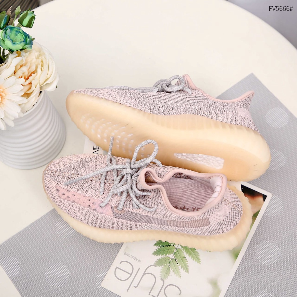 Ads Yeezy Boots 350 V2 Synth  (Reflective) Women FV5666