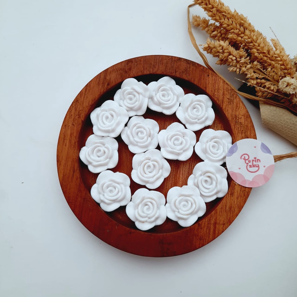 MANIK MANIK BUNGA PUTIH MOTE BUNGA MAWAR MUTE RESIN