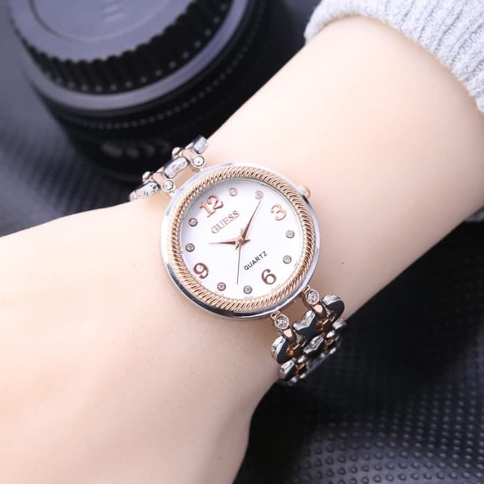 Jam Tangan Wanita Guess Rantai