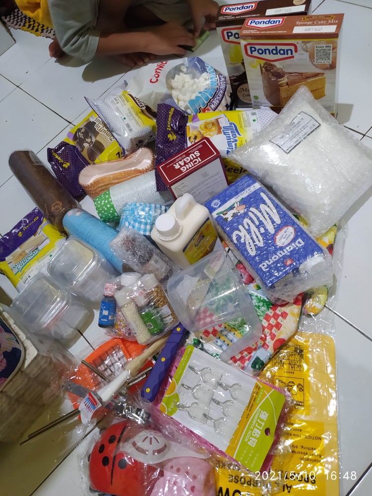 Funbaking - Pisau Kue Stainless 2 In1 Piso Kue Gerigi Serbaguna Warna 2 Sisi Anti Karat Murah