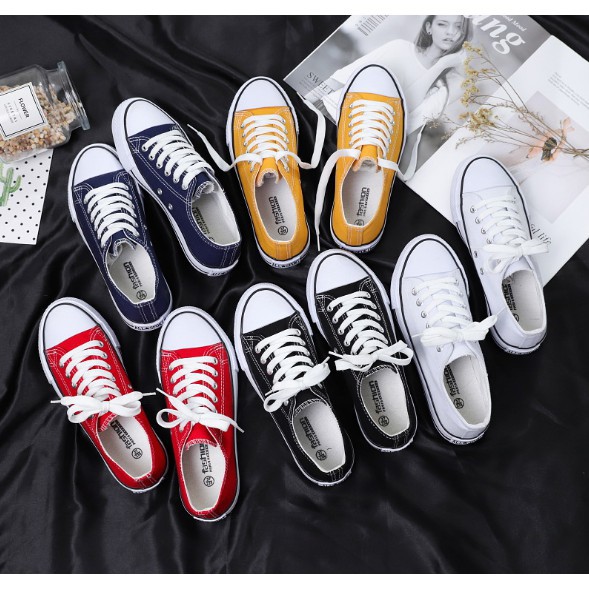 11.11 SALE Sepatu Conversee Alll Star Terbaru wanita / pria