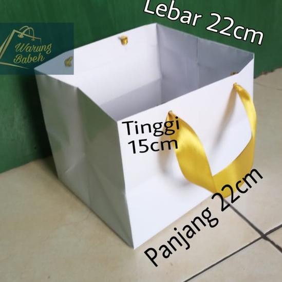 

Trendy Paper bag putih untuk hampers dus box kotak nasi besek toples kue dll uk P22xL22xT15cm Harga untuk 10 Pcs