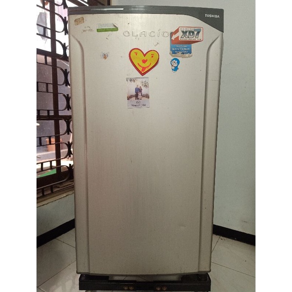 BACA DESKRIPSI  Kulkas Toshiba Glacio SECOND Kulkas 1 pintu merk Toshiba PRELOVED Lemari Pendingin T