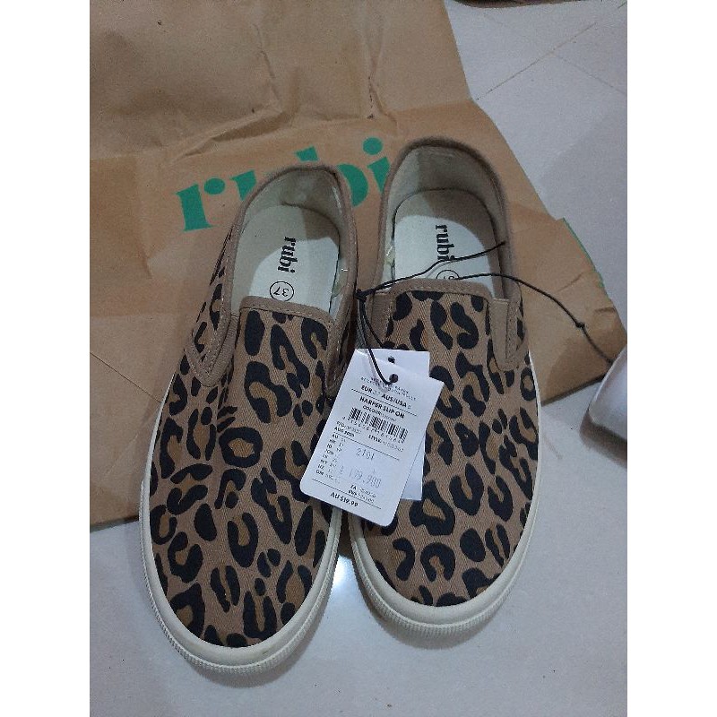 new slip on leopard rubi