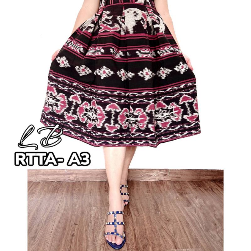 Rok tenun motif Jepara rok motif NTT.