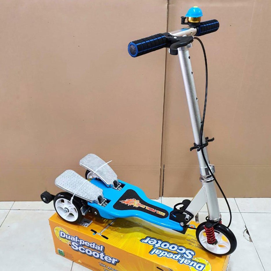 Skuter Anak Injak Genjot Dua Pedal / Mainan Scooter Anak Otoped Dual Pedal-Biru (BESI)