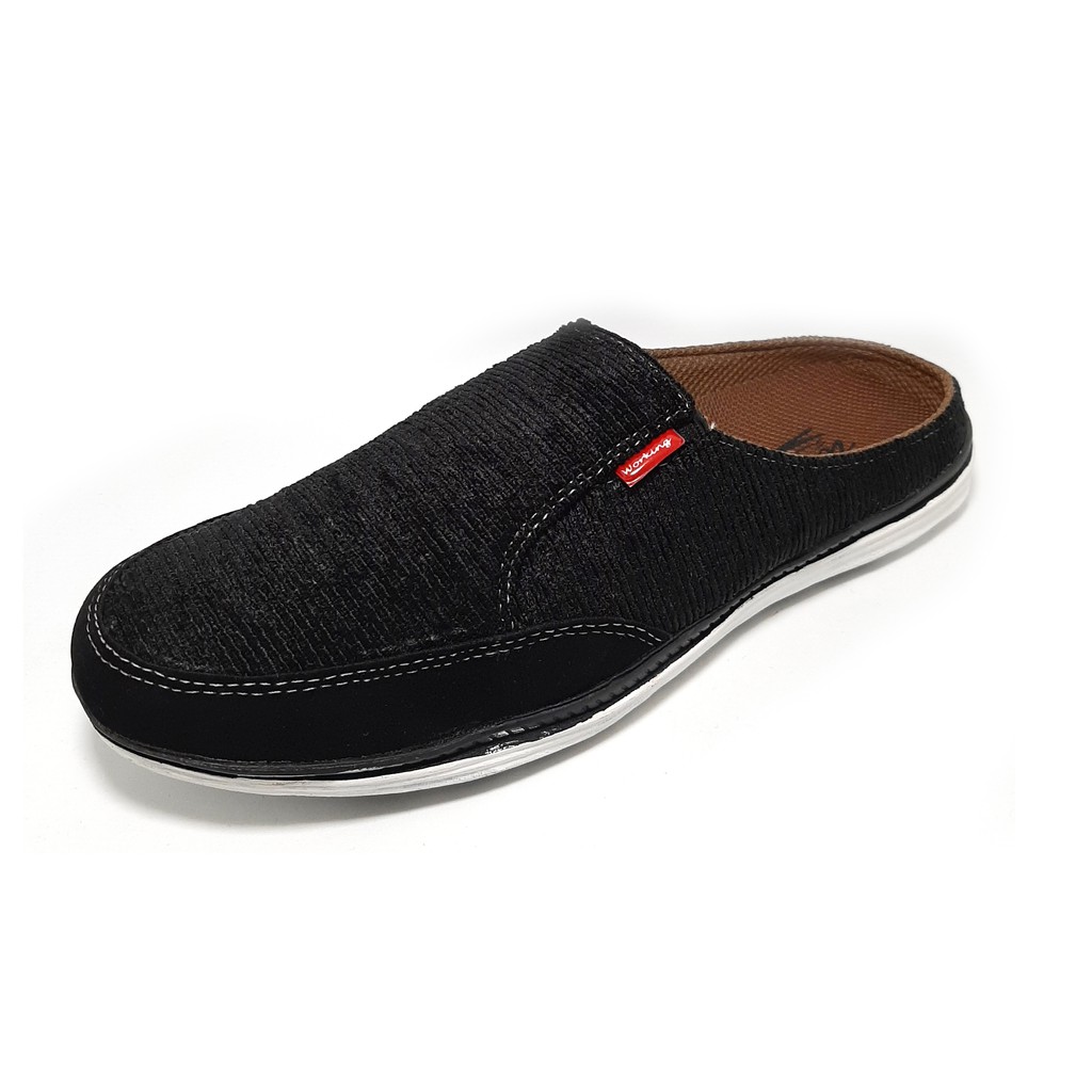 Sepatu Slip On Kasual Santai Working J-01