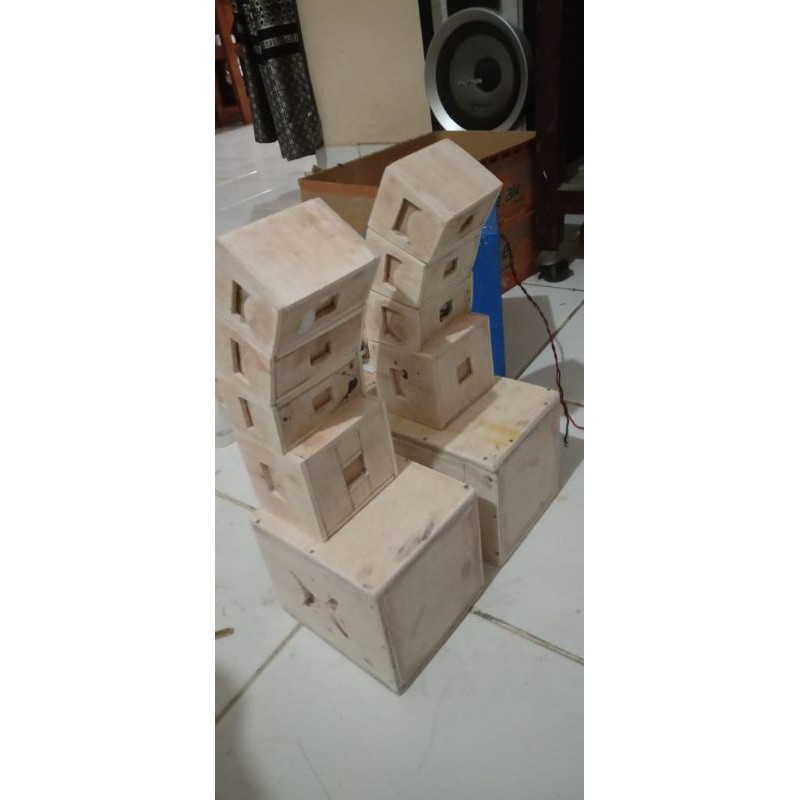 Miniatur Box Line Array