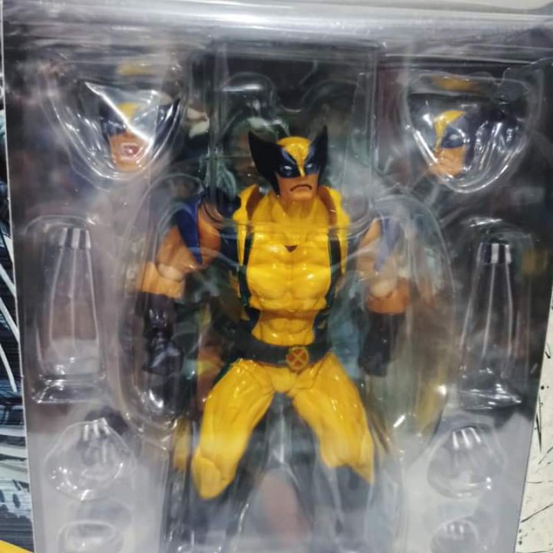 revoltech Wolverine xmenRevoltech amazing yamagichu recast