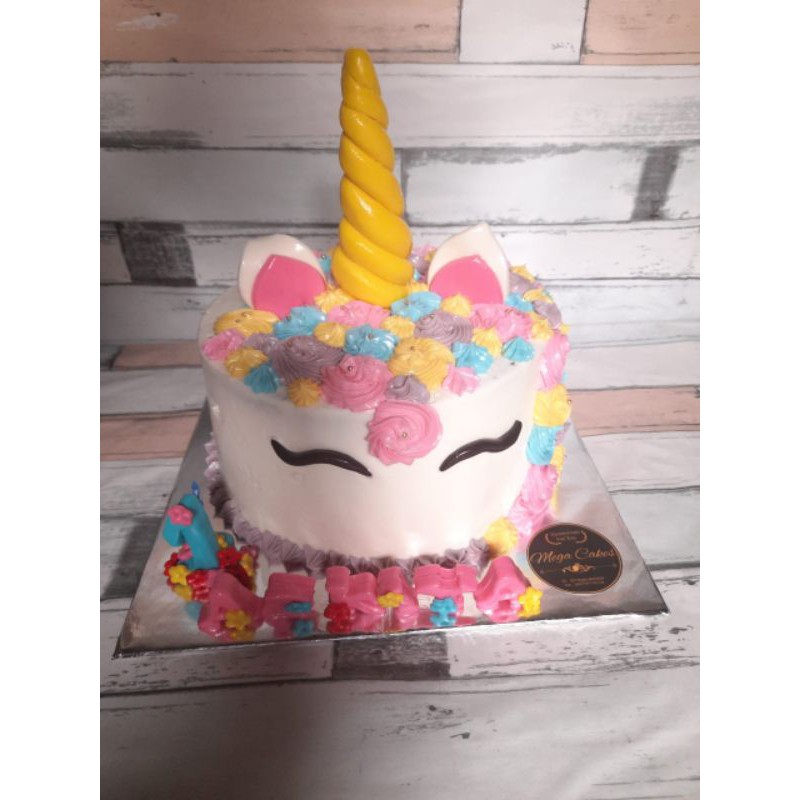 

UNICORN CAKE 20cm/BITHDAY CAKE/KUE ULANG TAHUN/KUDA PONI