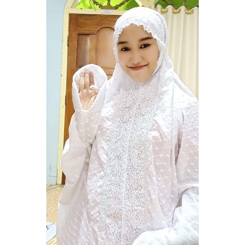 mukena terusan putih
