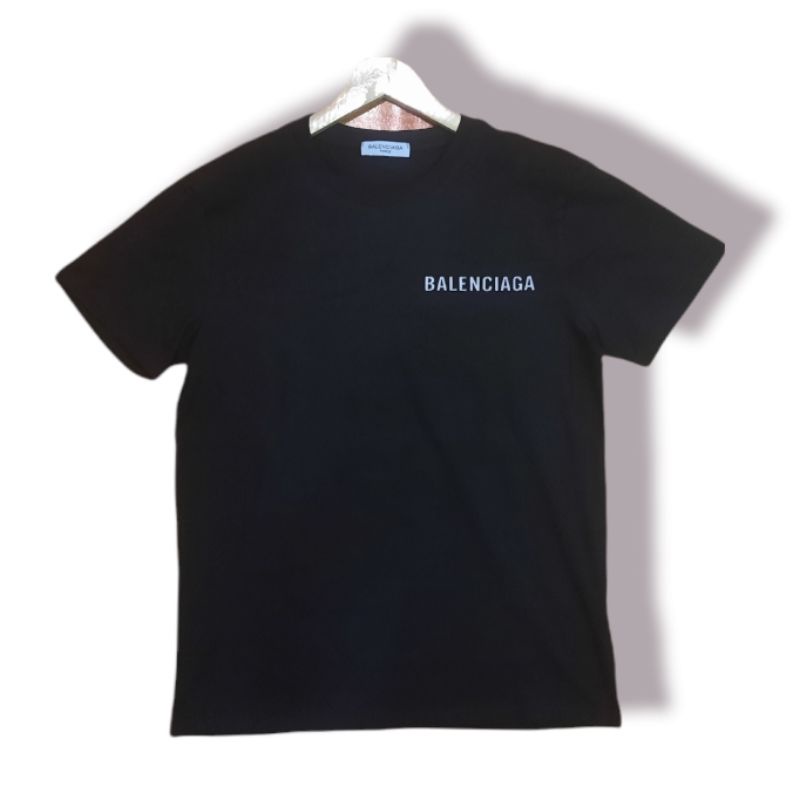 PROMO BELI 1 GRATIS 1 Tshirt BALENCIAGA VVIP  || kaos impor unisex Setiap pembelian produk ini akan 