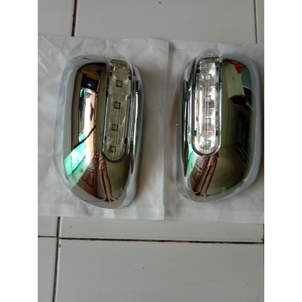 RC17A cover spion avanza/xenia lama  2008-2011 pakai lampu