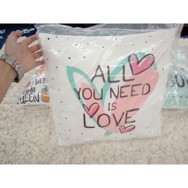 INFORMA Bantal mobil,  bantal sofa berbagai motif