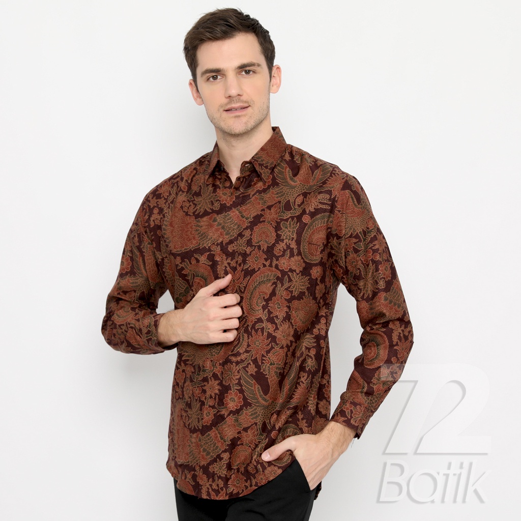 BATIK PRIA LENGAN PANJANG Kemeja Hem Slimfit Premium Motif Merak Warna Maroon Coklat 721003 CAP 72 - Baju Kemeja Atasan Pakaian Setelan Batik Pria Cowok Laki Laki Remaja Keluarga Kantor Lengan Panjang Modern Slimfit Slim Fit Premium Kekinian