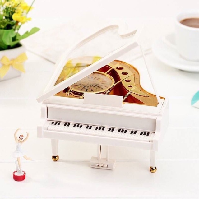 piano music box / balerina