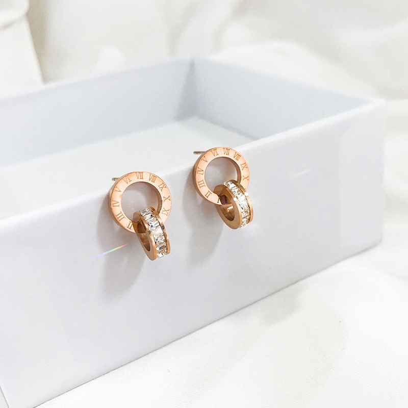 Versi Korea Dari Romaji Lingkaran Kecil Hias Zirkon Baja titanium 18K rose gold Anting