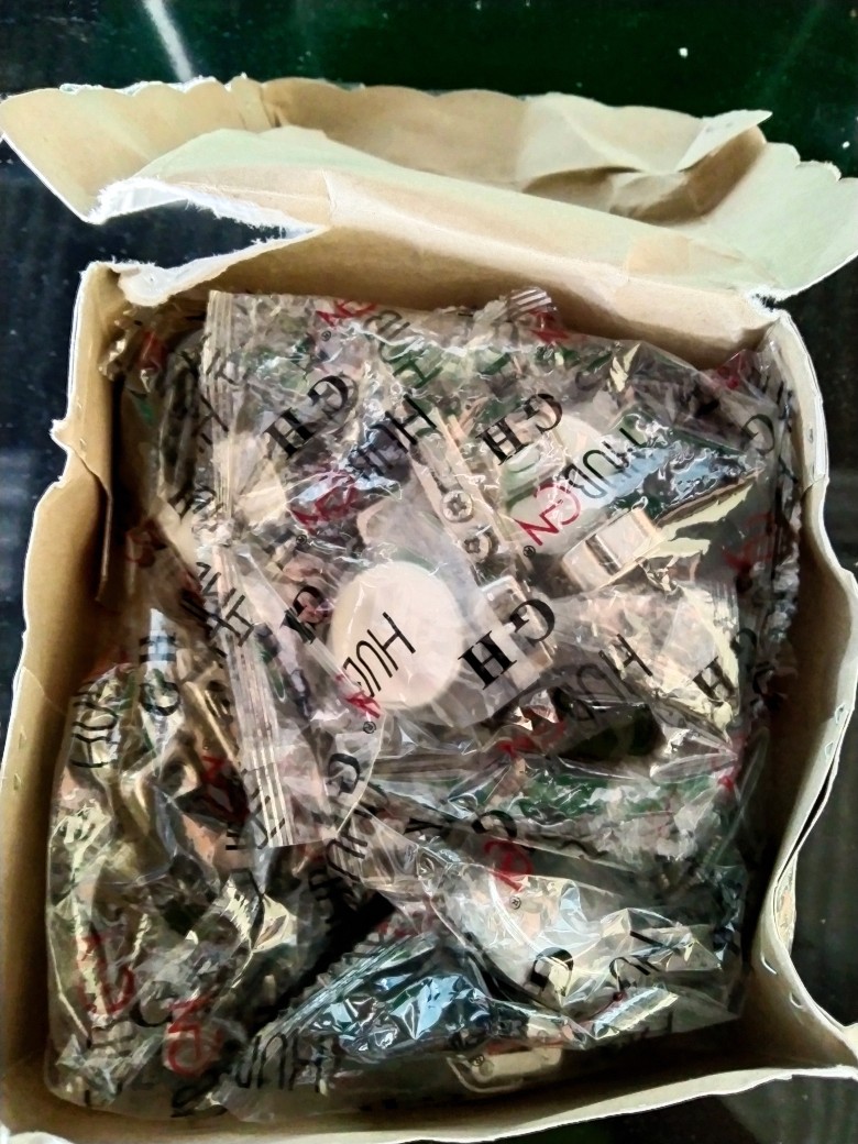 Engsel Sendok Kaca Huben / Engsel Pintu Lemari Kaca (sepasang)