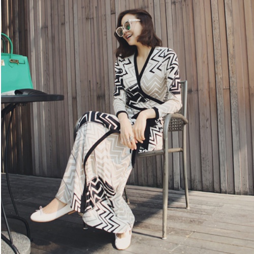 Baju Pantai Wanita Hijab ⊙◈Versi Korea Wanita Pantai Liburan Pantai Rok V-Leher Slim Renda Rok Panja