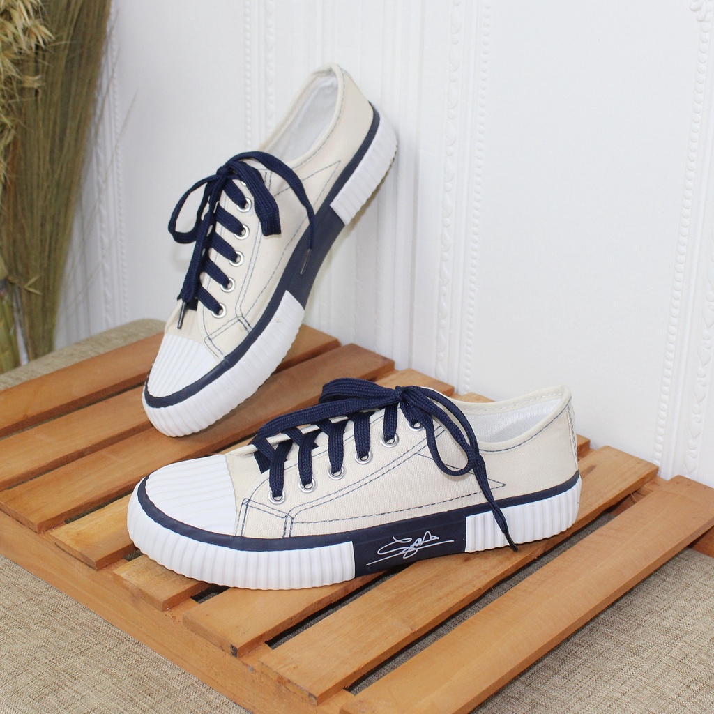 Free Box Sepatu NS058 Sneakers Wanita Kasual Kekinian Import Sepatu Termurah