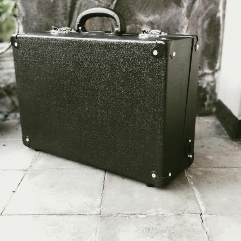 hardcase pedalboard efek gitar 30x40