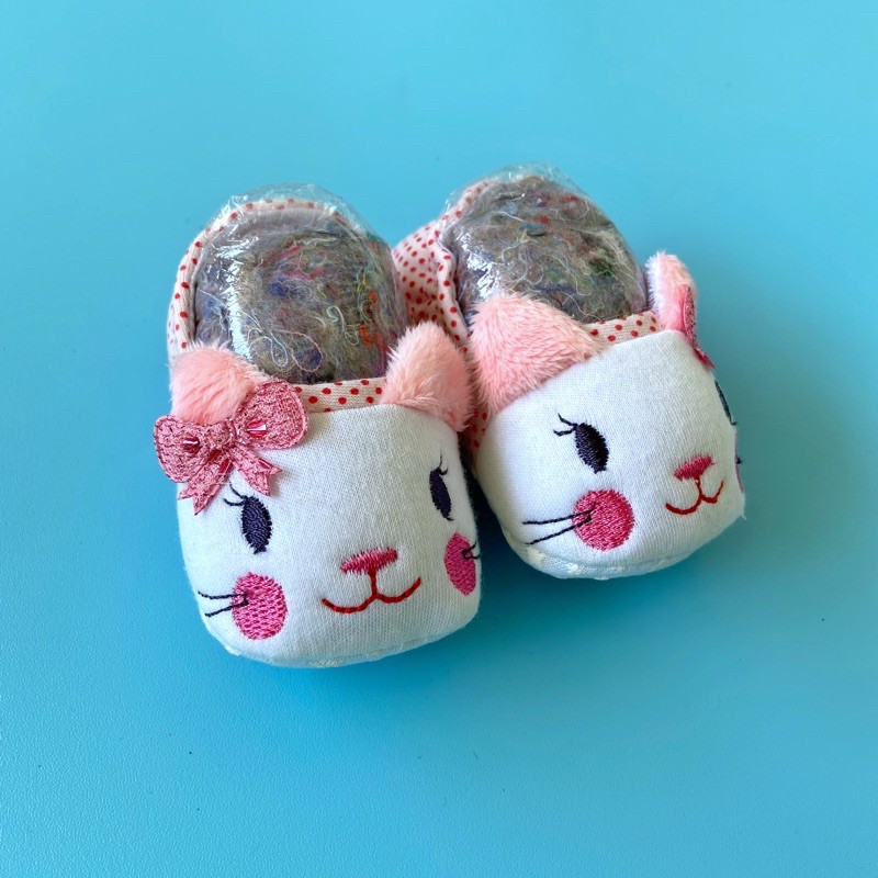 Sepatu Baby Premium Anti Slip Kitty