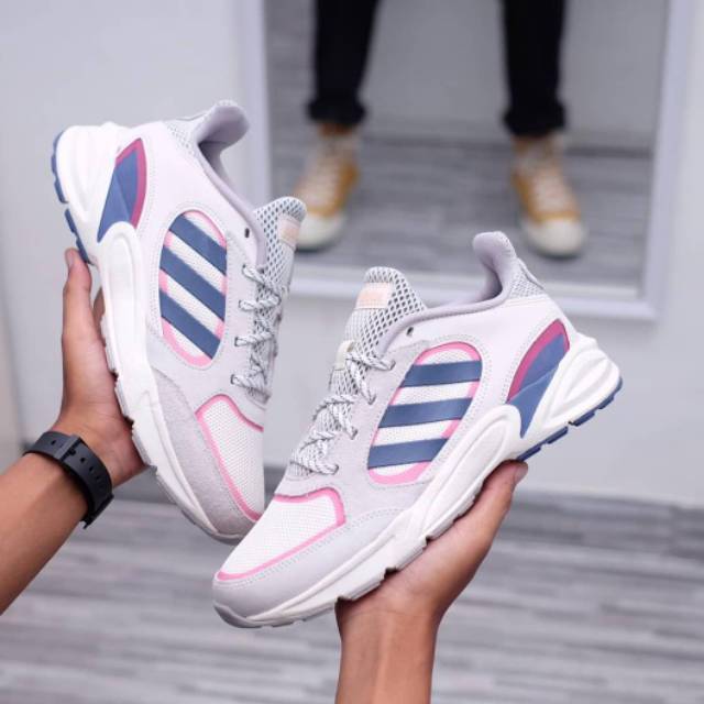 ADIDAS VALASION 90s