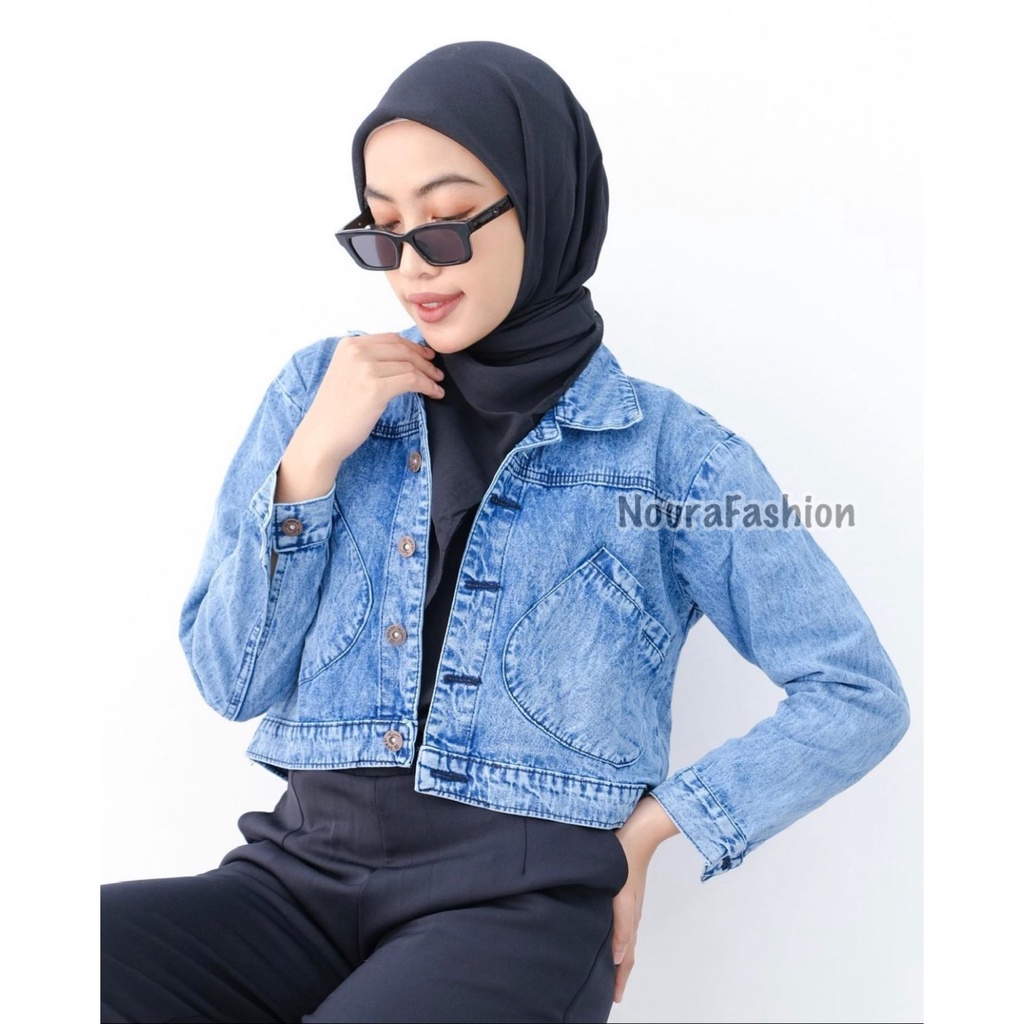 TRIVELA - PABLO JACKETS / JAKET JEANS WANITA CROP POCKET / JAKET JEANS PABLO SNOW BLUE