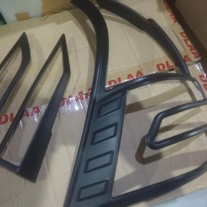 ---Termurah--- Garnish Lampu Belakang Grand Avanza 2019 - 2020
