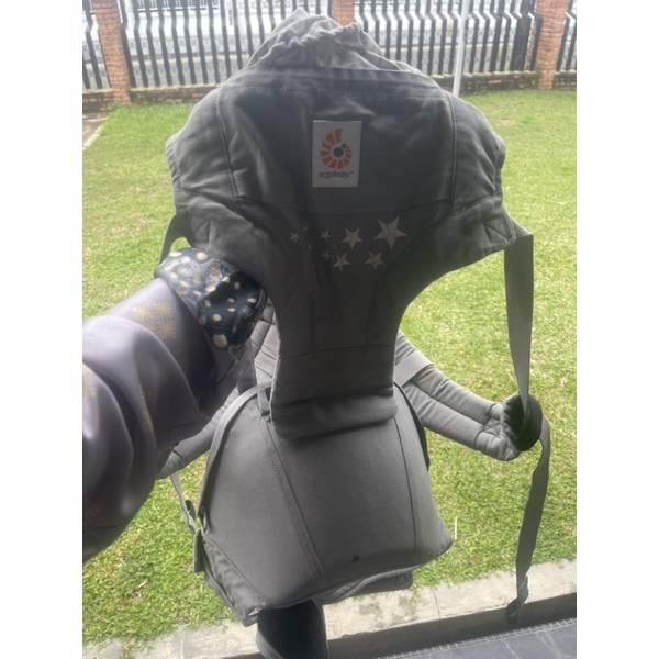 PRELOVED ergo baby hipseat baby carrier