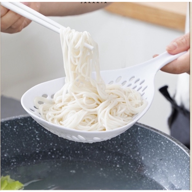 Sendok Sekop Serok /Saringan Sup Mie Tirisan /Rebusan Sayuran Makanan/Peralatan mie dapur/Peralatan dapur/saringan dapur anti panas/sendok saringan mie spagetti/sendok tirisan dapur serbaguna/tirisan rebusan sayuran/sendok saringan serbaguna/saringan mie-3