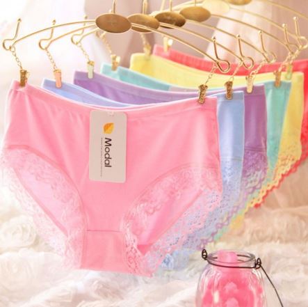 BWDO Celana Dalam CD Wanita Remaja Cotton Lace Adem Halus Nyaman Tidak Gatal Renda Brukat Merah