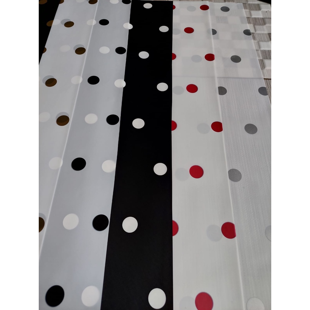 

Kertas Warping Cellophane Polkadot, flowers bucket bunga
