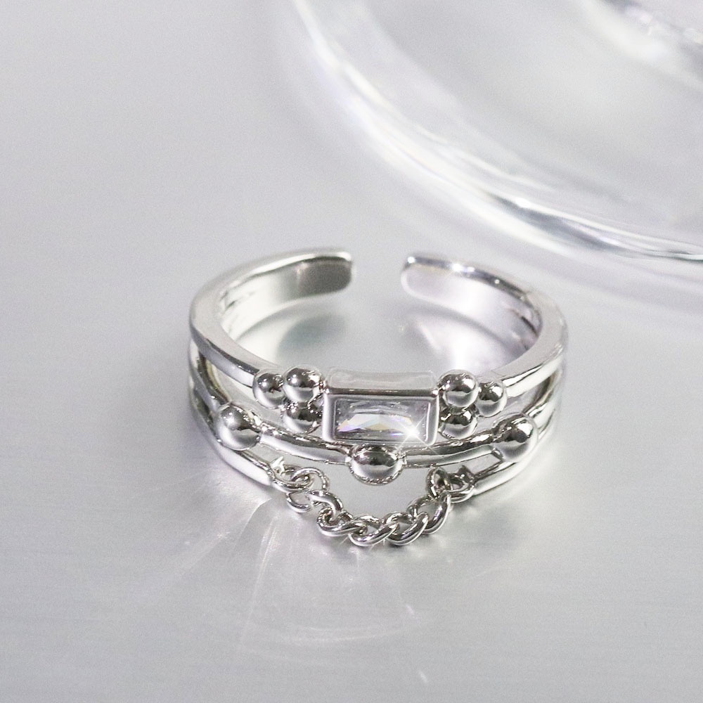 Cincin Bahan Alloy Warna Silver Desain Hati Hias Zirconberlian Imitasi Untuk Wanita