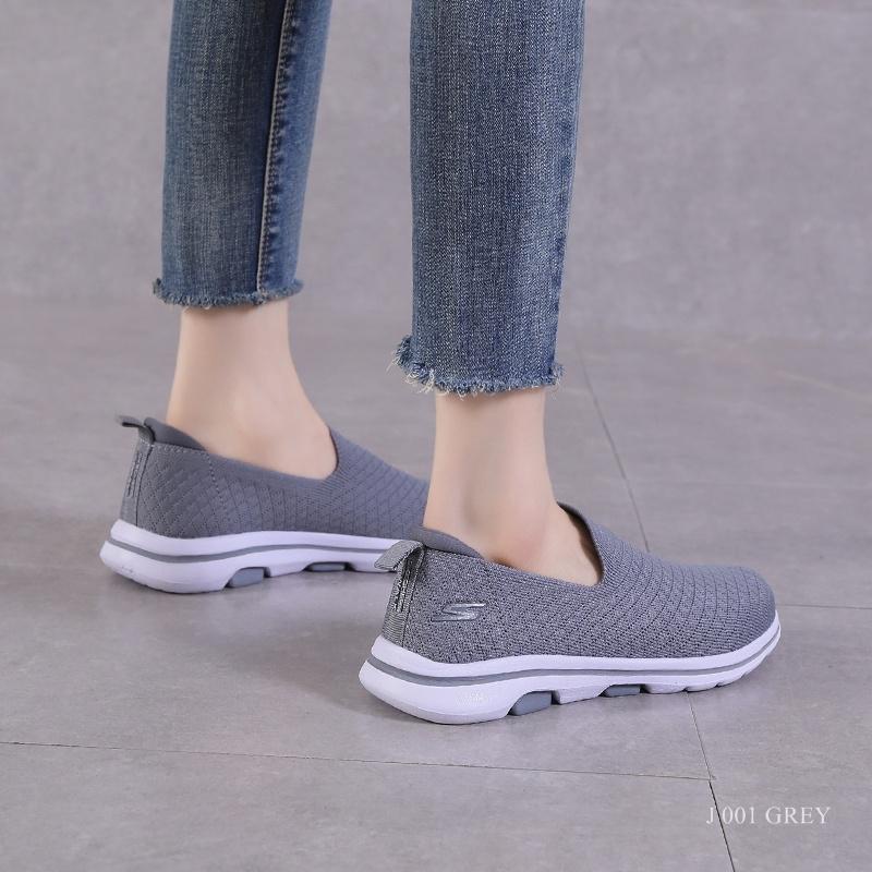 SEPATU WANITA SLIP ON SPORT SHOES 001