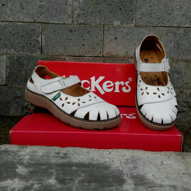 sandal wanita murah terbaru lucu empuk sol karet sepatu sandal kickers kickers wanita original 100%