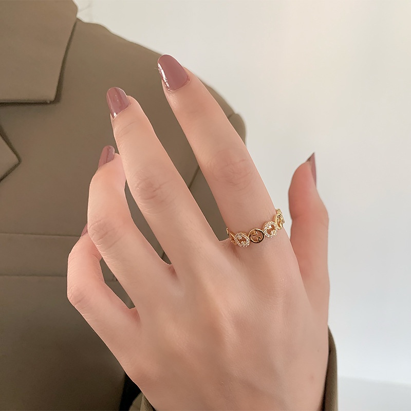 Cincin Model Terbuka Desain Huruf CG Hias Zircon Gaya Korea Untuk Wanita