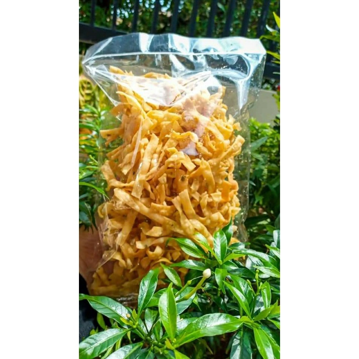 

Kue Bawang Khas Padang Produksi Homemade