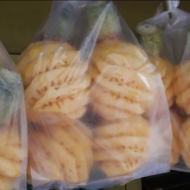 

Nanas Madu Asli Manis premium – Langsung Makan – Tidak Gatal – Buah Segar Berkualitas - Nanas kupas satu kantong isi 4 biji