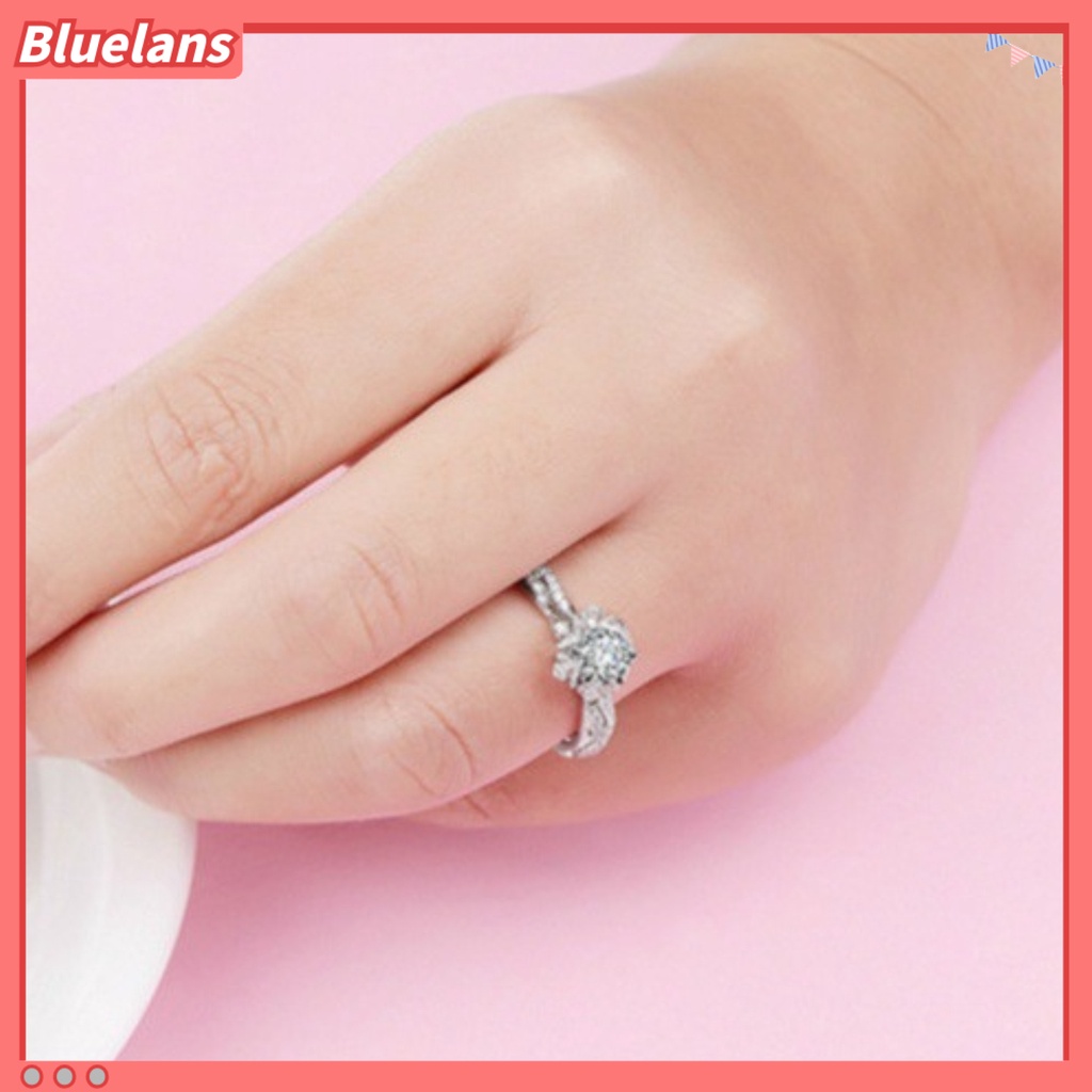 Bluelans Cincin Wanita Bentuk Bunga Aksen Berlian Imitasi Untuk Hadiah Valentine