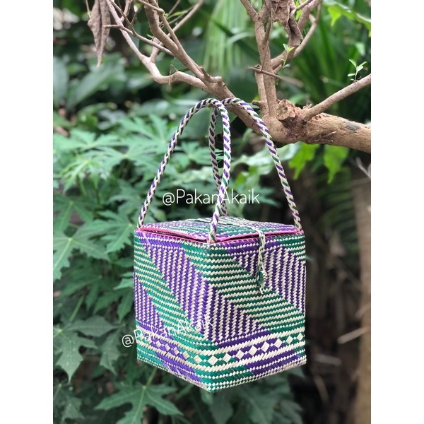 

Tas tangan kotak