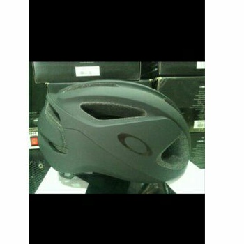 HELM SEPEDA OAKLEY ARO3 BLACKOUT