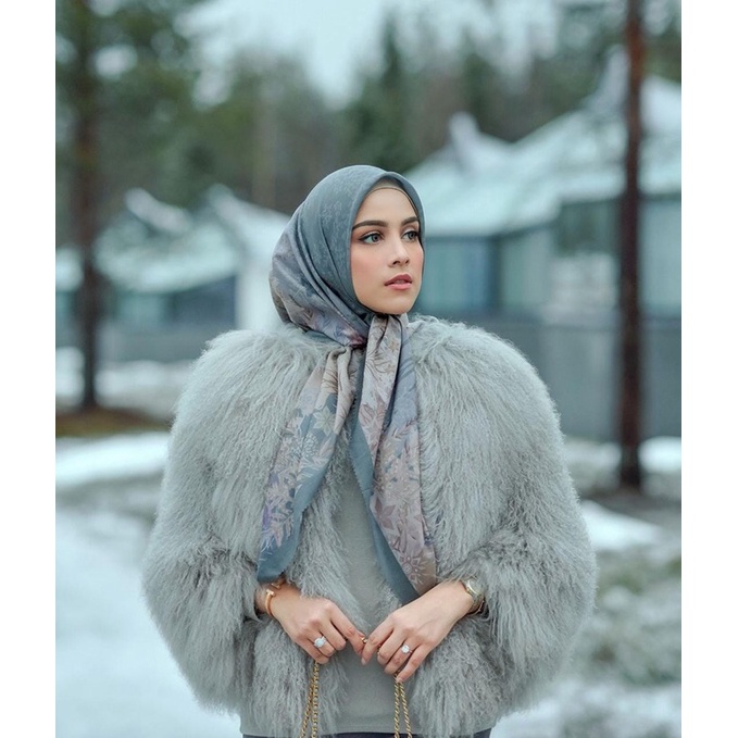 Buttonscarves Frozen Quarry