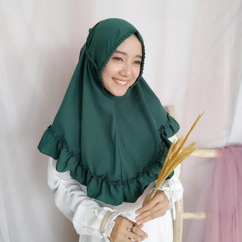 Jilbab Bergo Kriwil Aksen Lipit diamond Tali