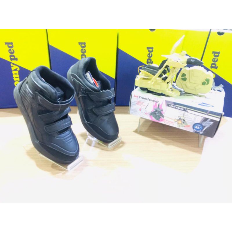 sale sepatu anak cowok homyped
