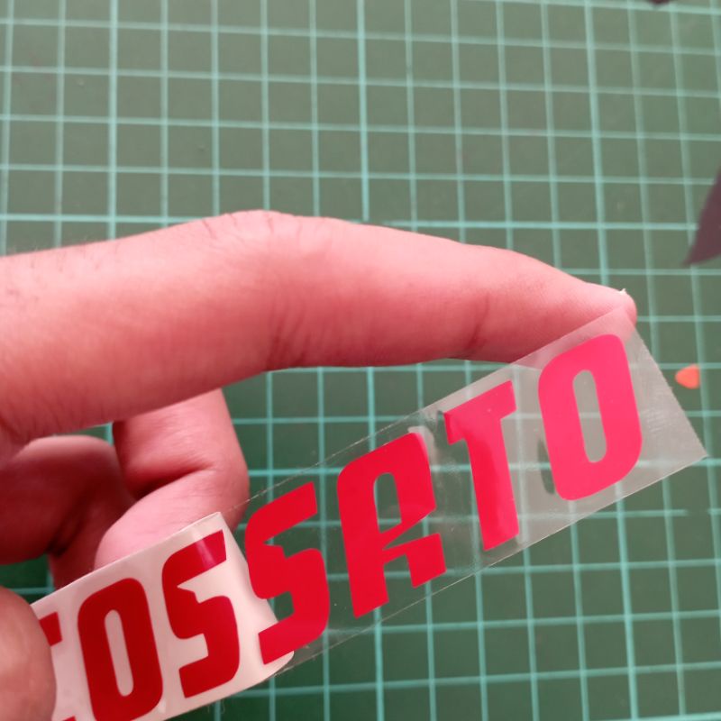 Sticker Cutting Accossato