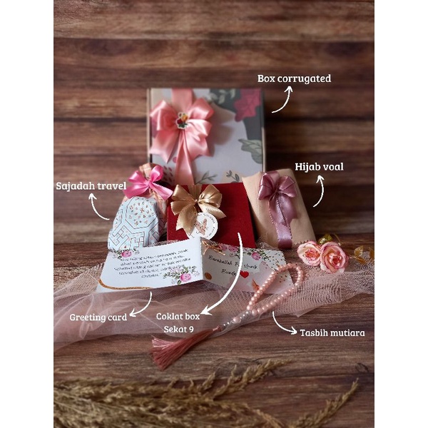 

Hampers ulang tahun | Kado ulang tahun | Kado hijab | Kado muslim | Hampers sajadah
